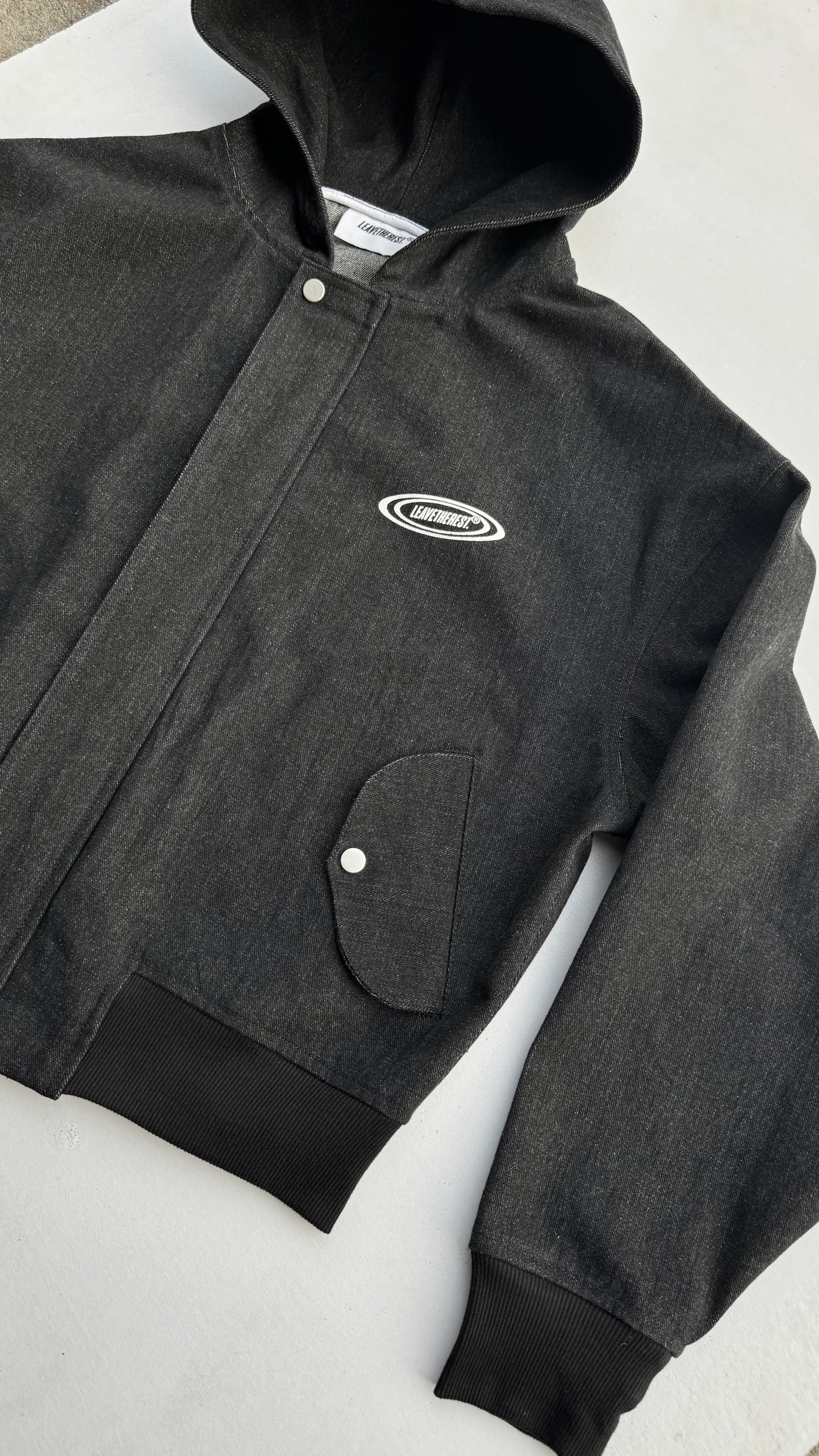 Nabeera Zipped-Carbone Black. - MTM