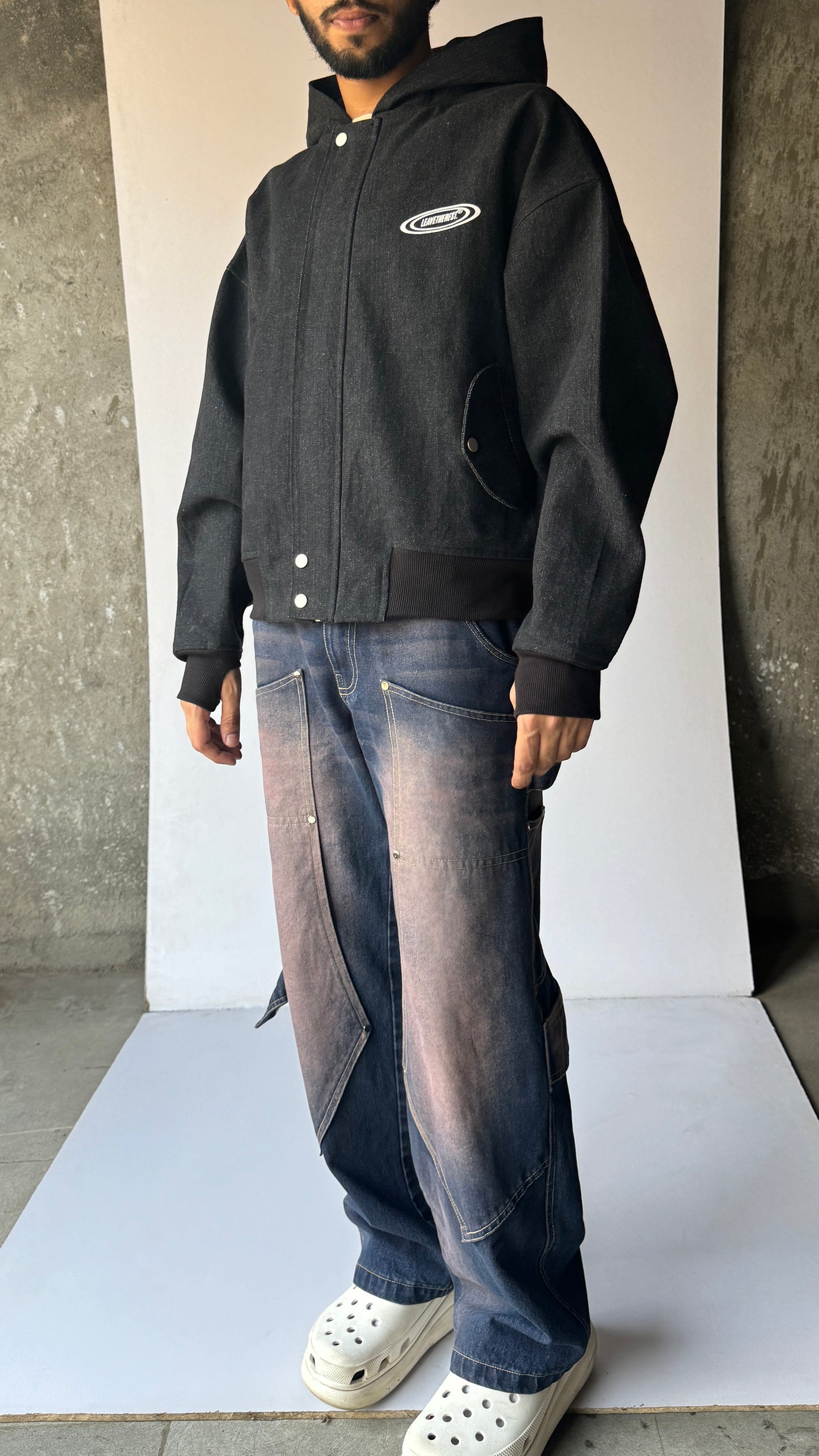 Nabeera Zipped-Carbone Black. - MTM