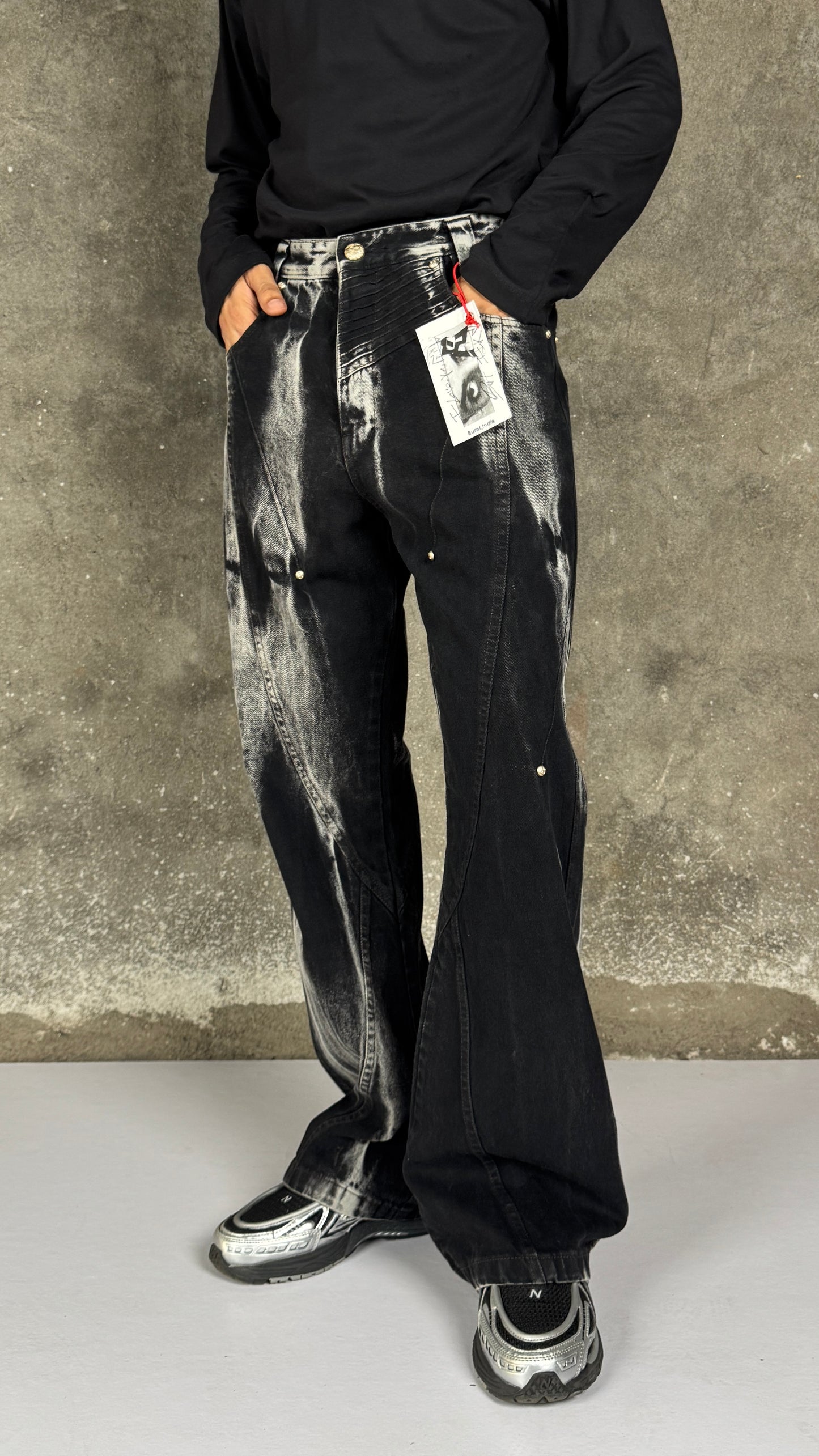 Waves Panelled-Shibori Black - RTW