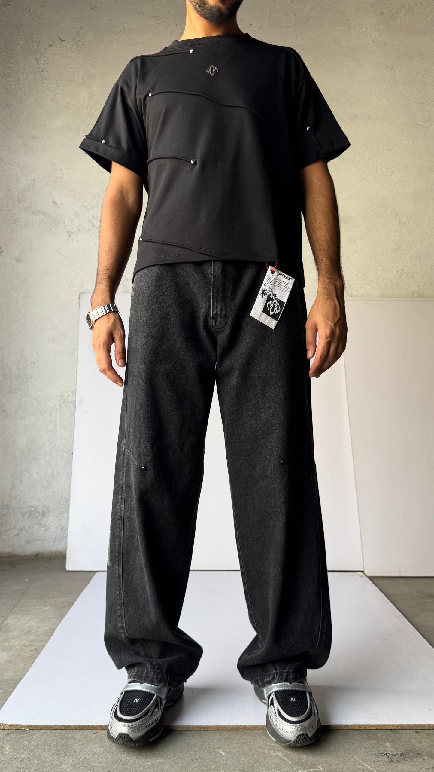 B4 Curved-Black - RTW
