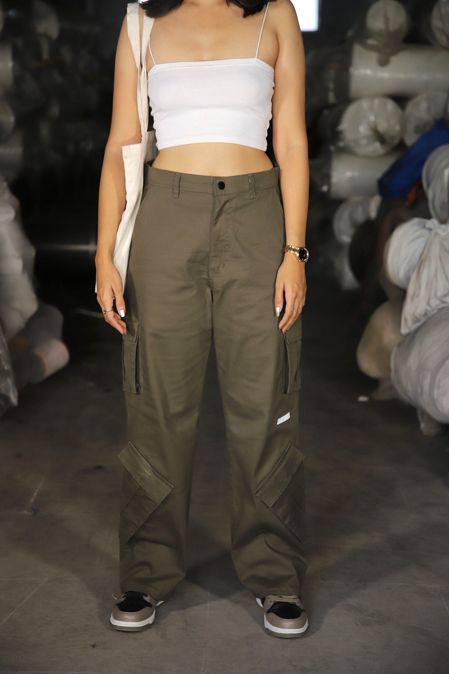 Army Green 8 pockets cargo sb. - leavetherest.