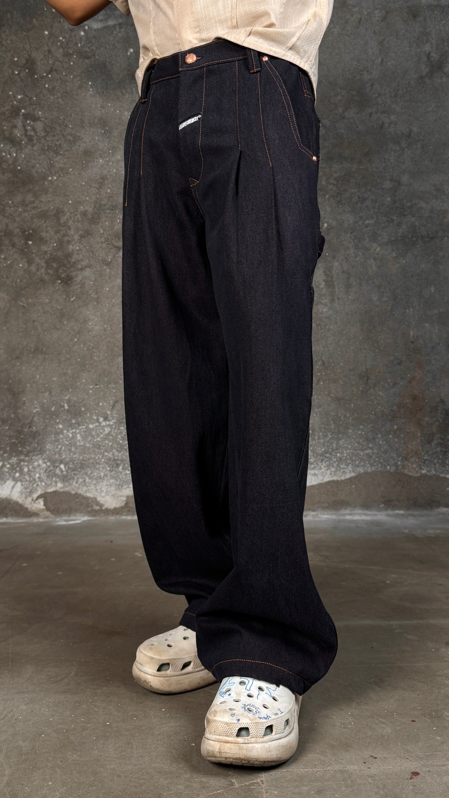 Double Pleats Masti-Raw Cola. - MTM