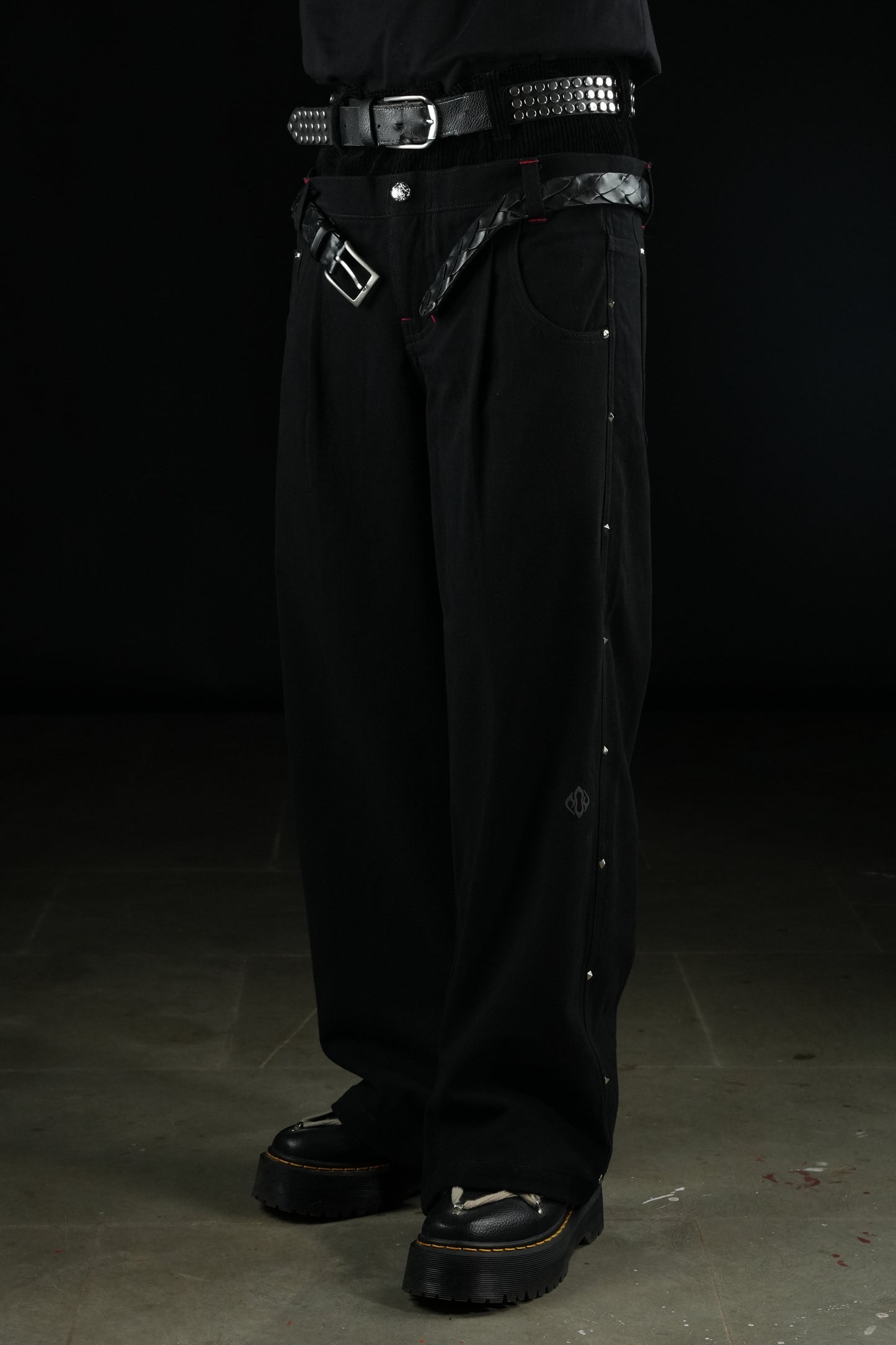 Sagging Jeans-Black - MTM