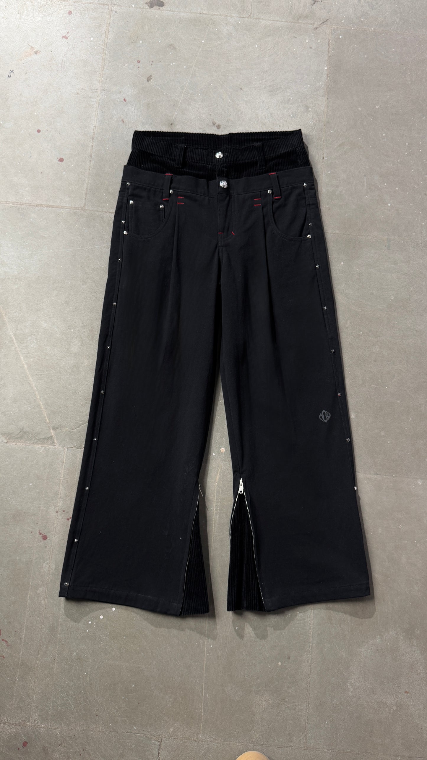 Sagging Jeans-Black - MTM
