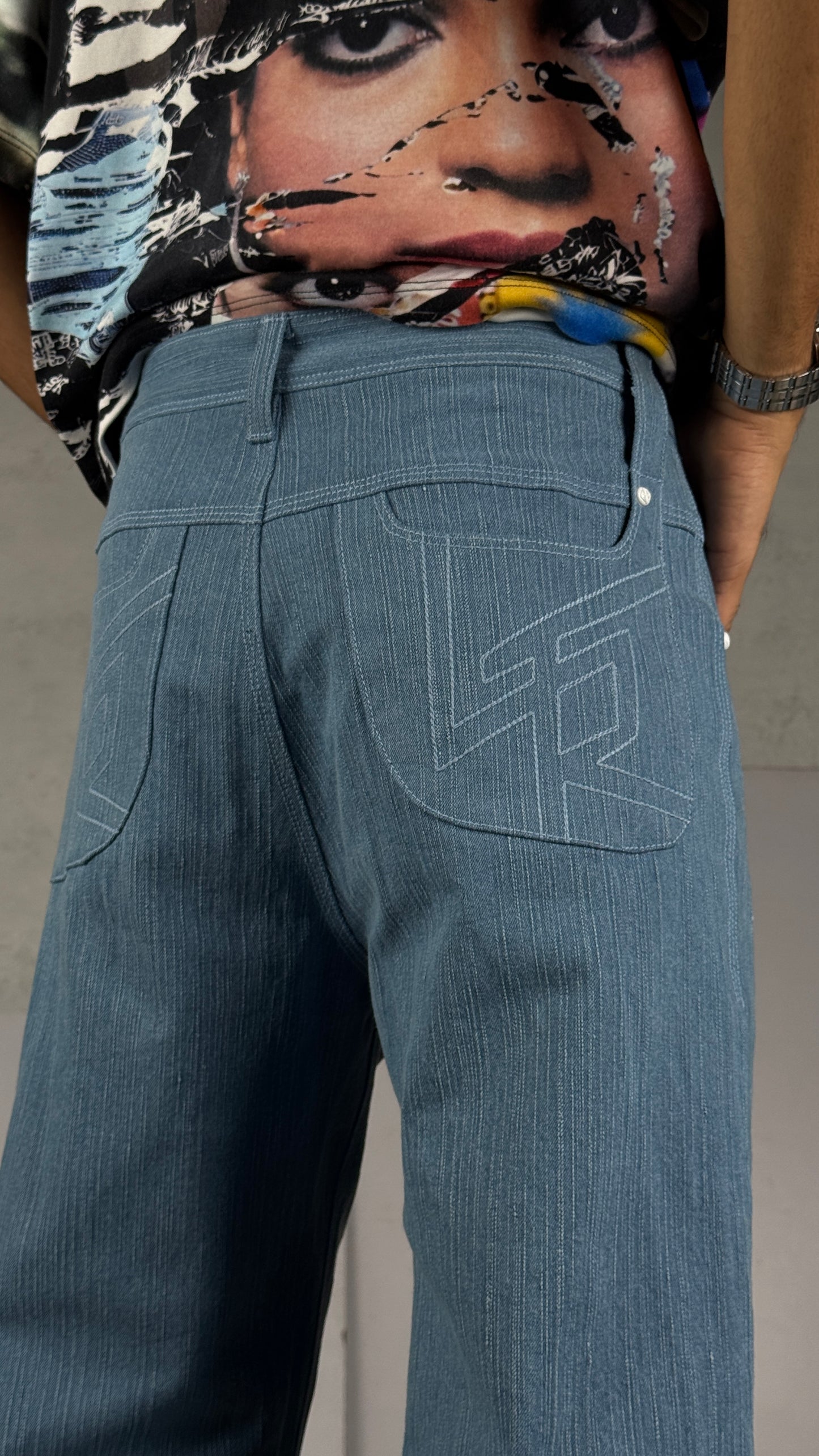 Raw Mid sky jeans masti flared pharrel - RTW