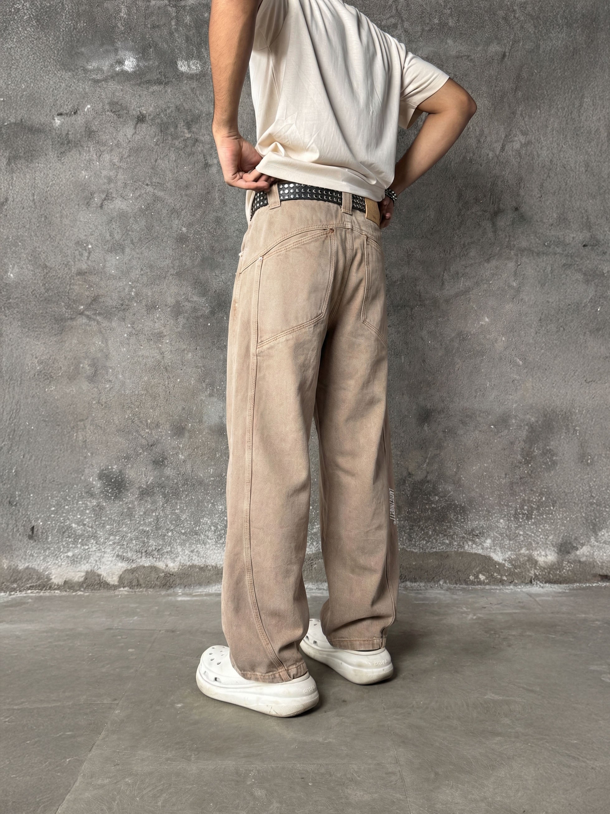 B4 Curved- Toffee - RTW