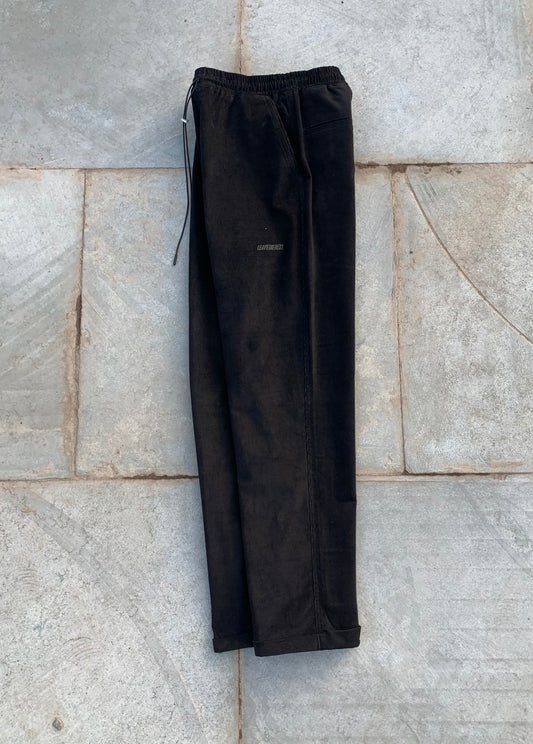 Corduroy sports pant./ Jet-black. - leavetherest.